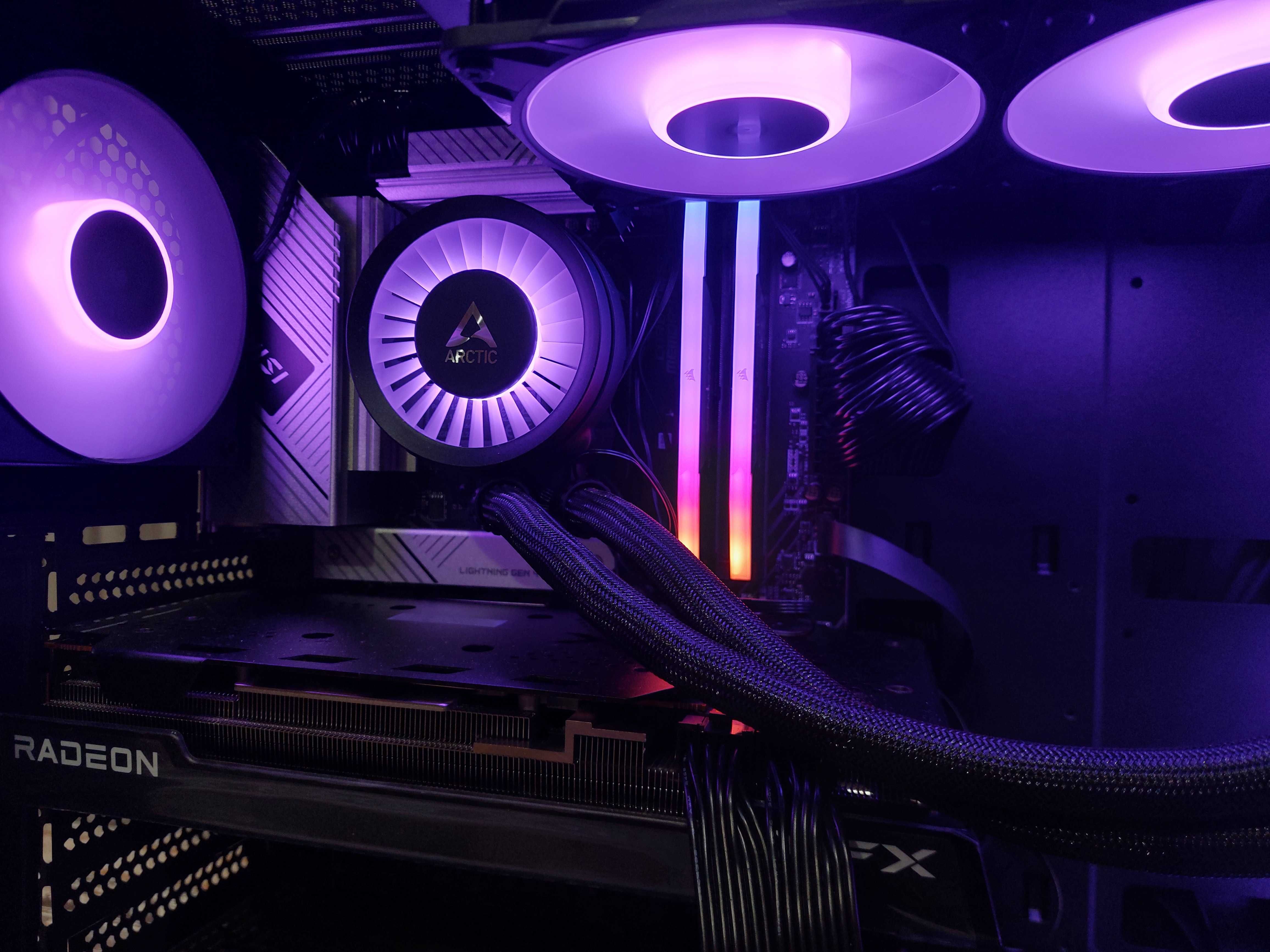 Настолен компютър (Gaming PC) Ryzen 7600X, DDR5, Radeon RX 7800XT