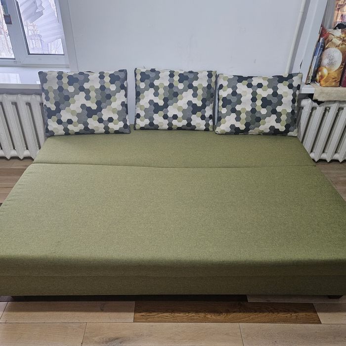 Продам диван в хорошем состоянии