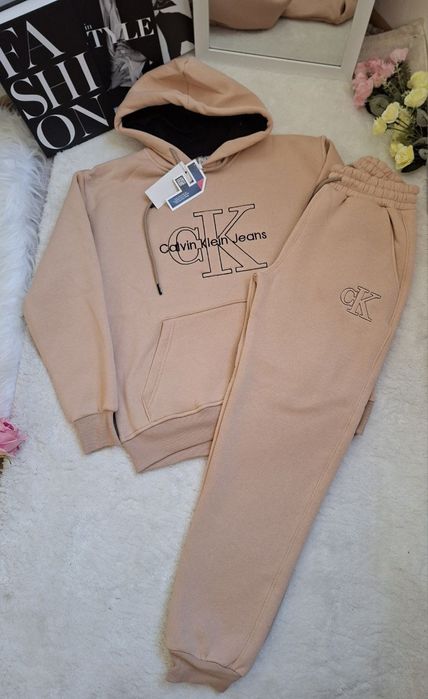 Дамски ватиран екип Calvin Klein