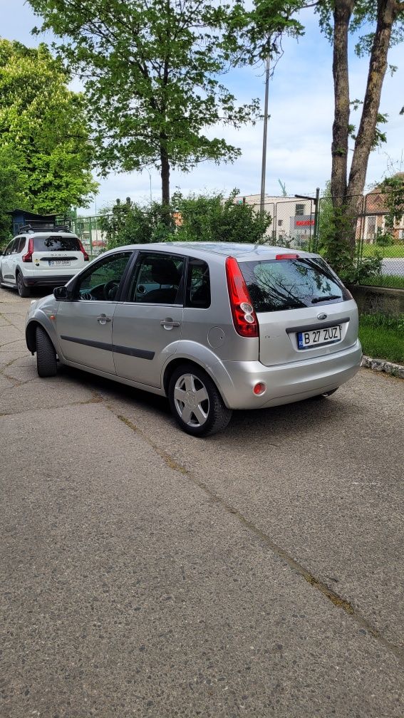 Ford Fiesta 1.3i 2006 181000km