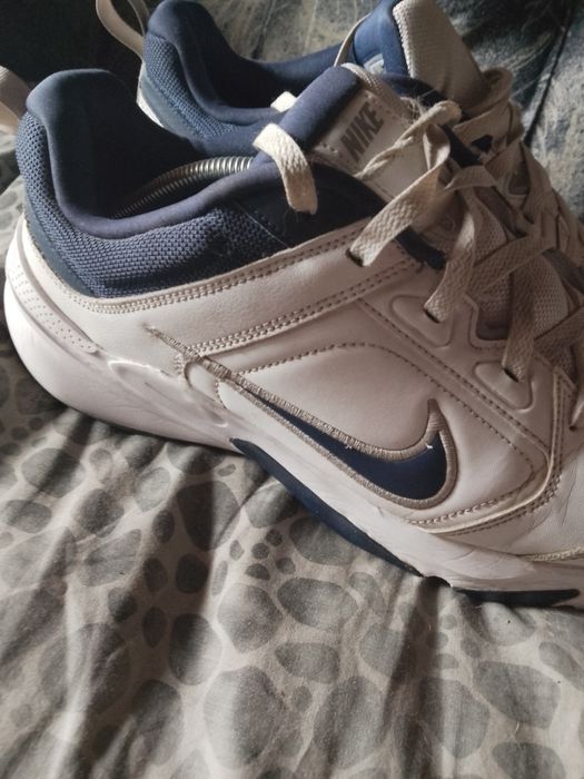 Маратонки Nike номер 46