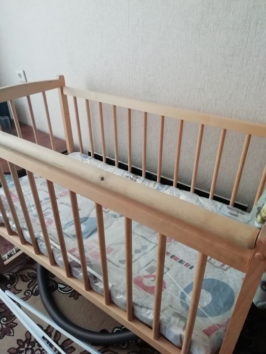 Детская кровать манеж. В отличном состоянии.