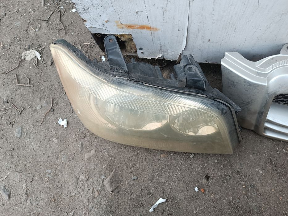 Тойота Хайлендер фары решетка радиатора