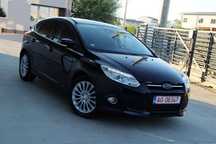 Ford Focus ford focus 1.0ecoboost Titanium 2012 clima xenon jante rate credit