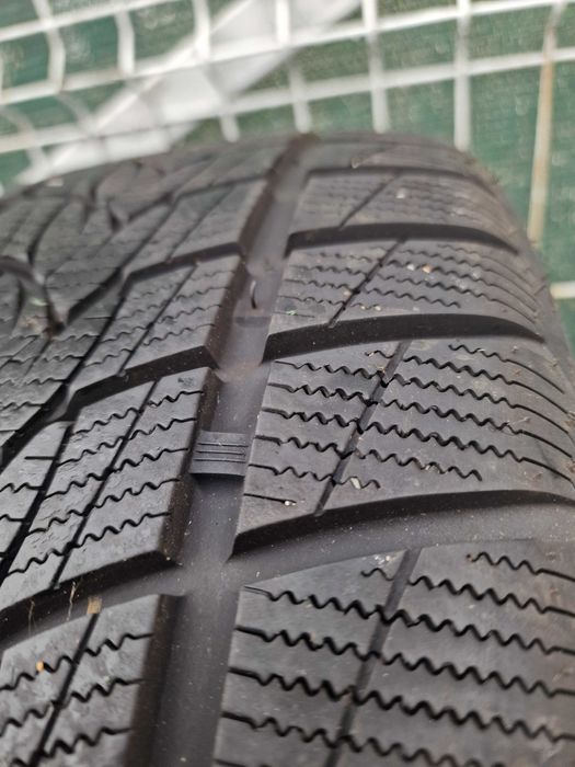 Anvelope iarna 225/45/R19 96v Imperial Snowdragon UHP