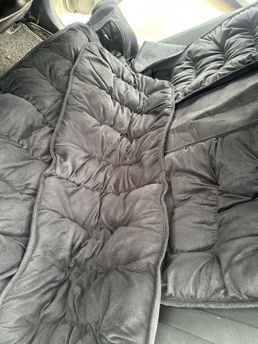 Продам чехлы комплект