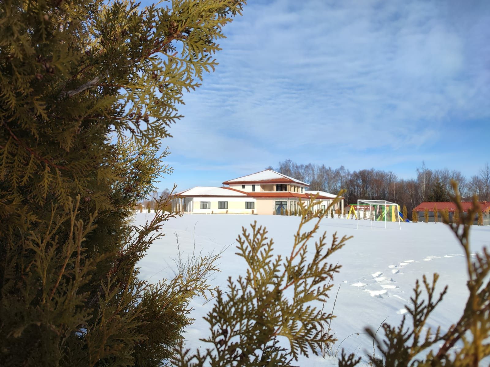 Pensiuni cazare, cabane,piscină si jacuzzi (Pensiunea Adanis Confort]