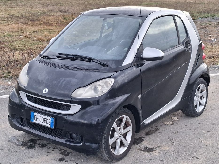 Vând smart fortwo 1.0 benzina euro5