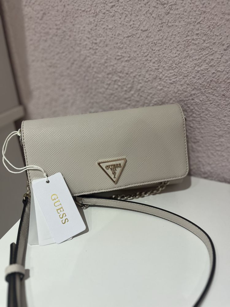 Чанта Guess цвят бял