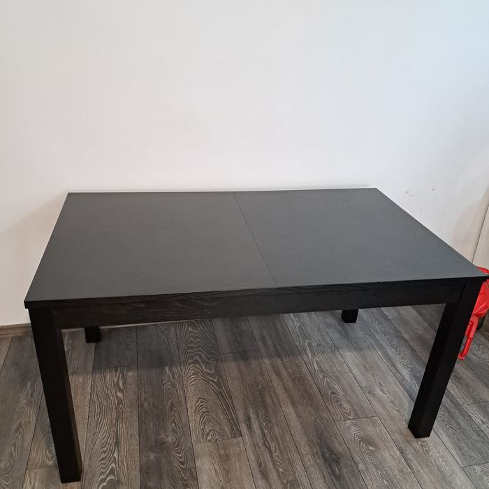 Masa pentru sufragerie