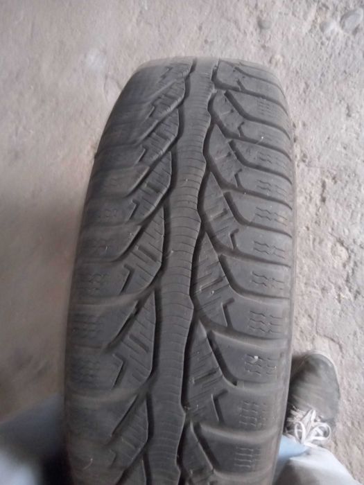 Vând anvelope iarnă