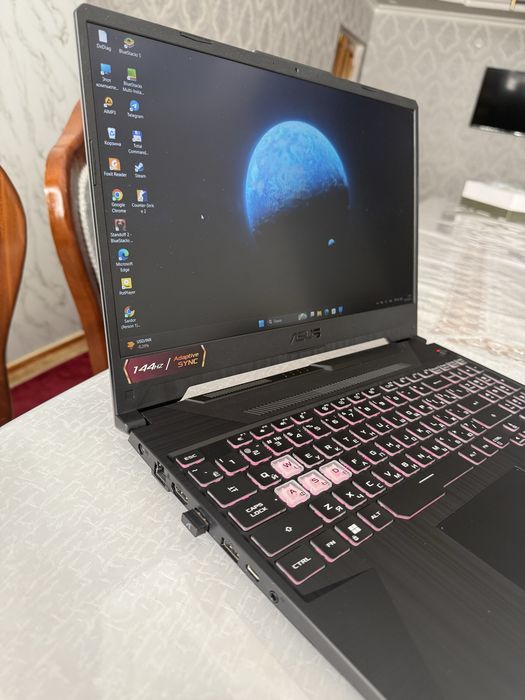 Noutbuk Sotlvoti srochna Asus igravoy