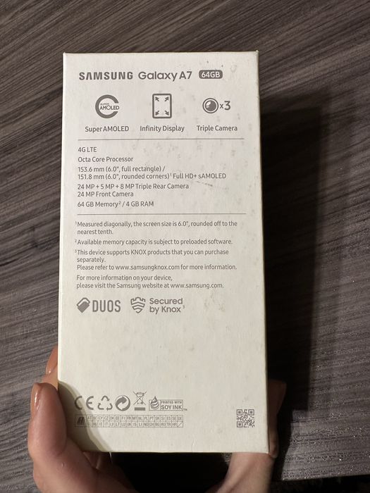 Телефон Samsung Galaxy A7