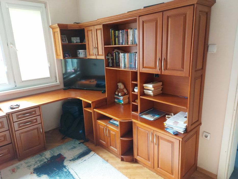 Мебели, легла, бюро и още