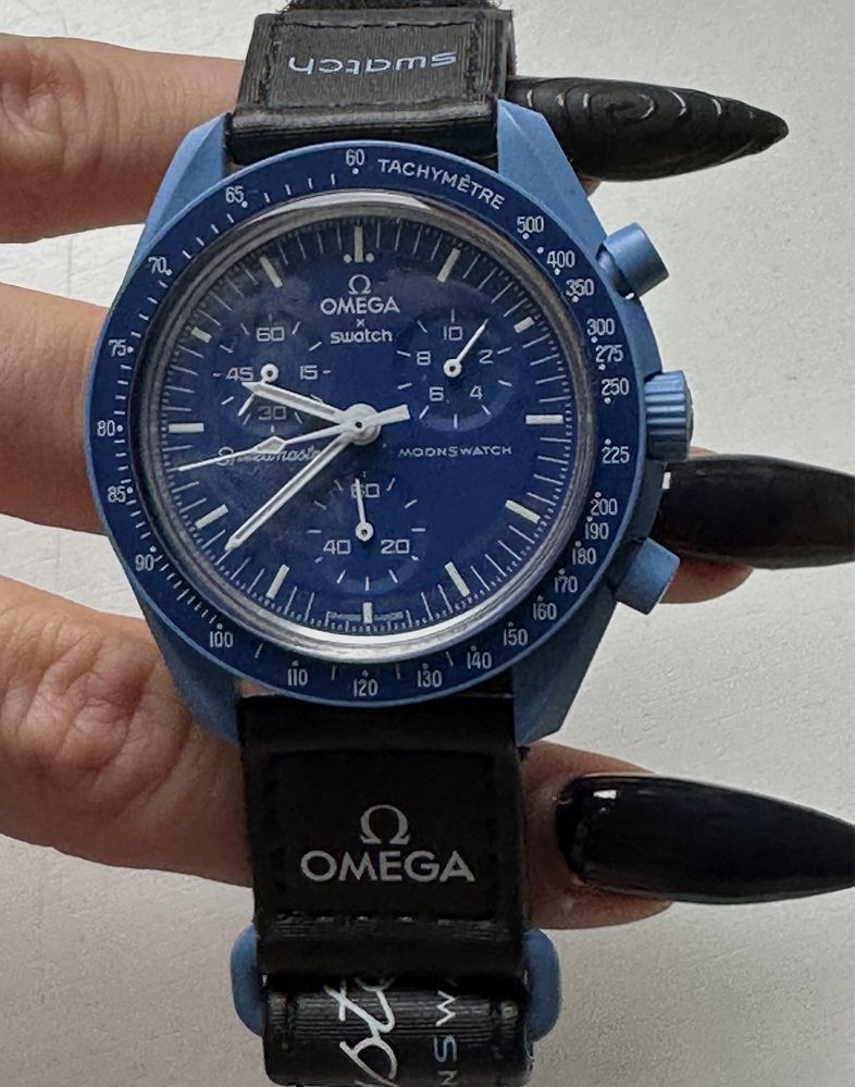 Часовник Omega Moonswatch Mission to Neptune