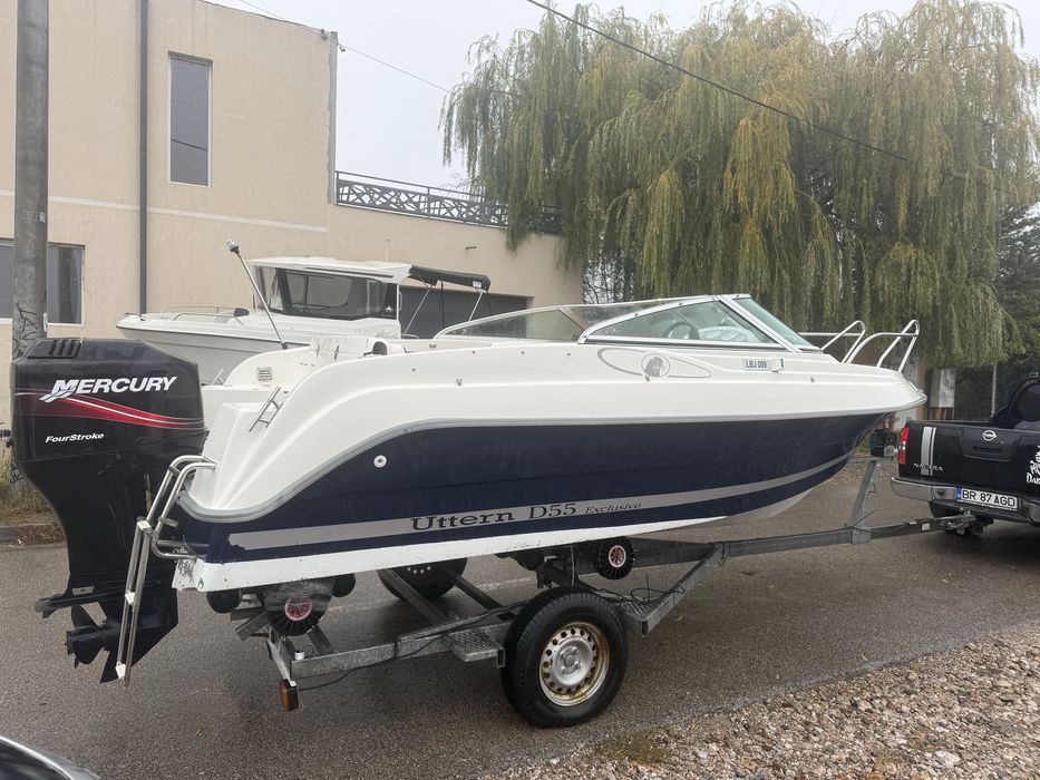 Barca Semicabinata Uttern D55 exclusive + motor+Peridoc
