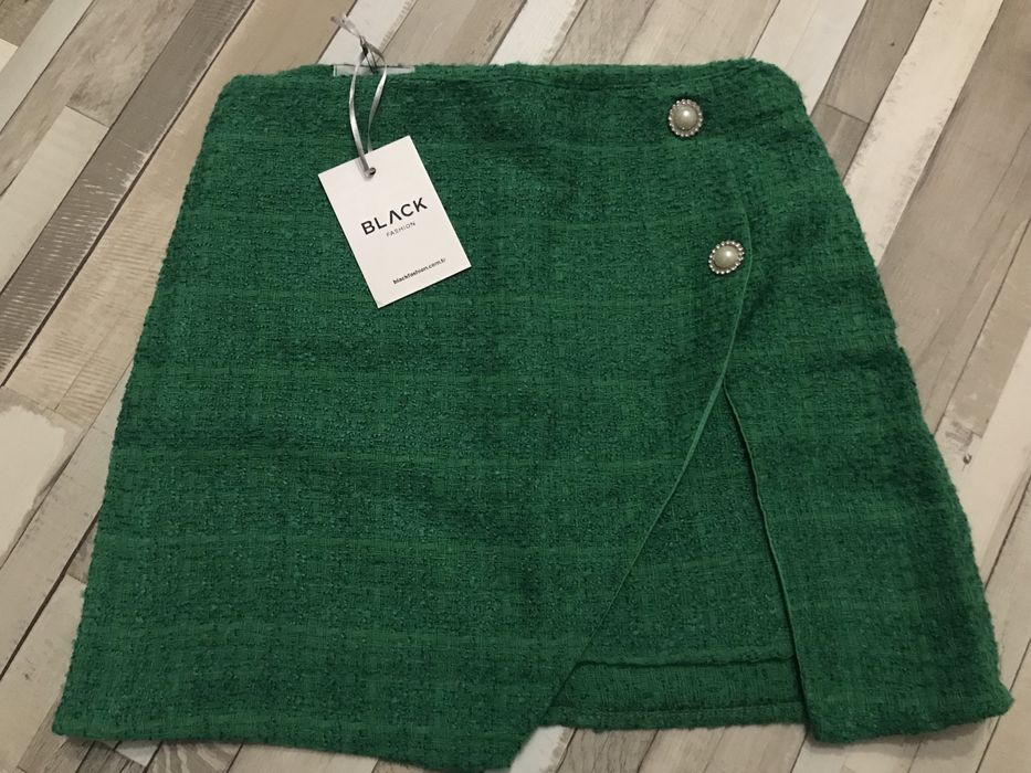 Пола букле в зелен цвят