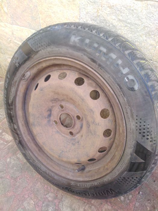 Продавам джанти с гуми за Фиат  гранде пунто