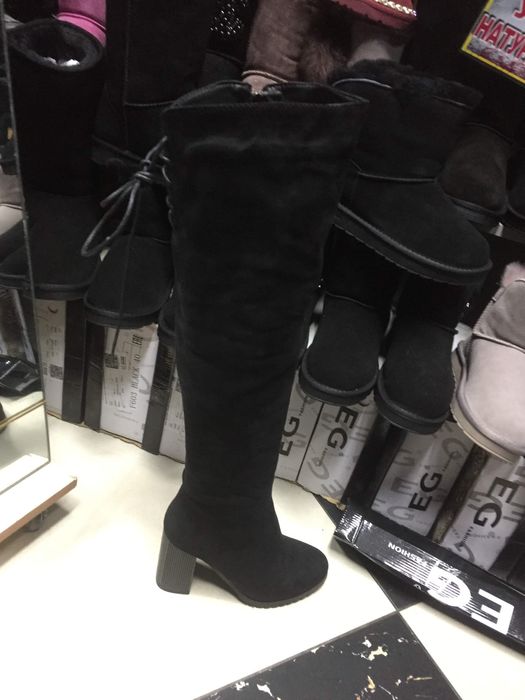 Продам зимние сапоги