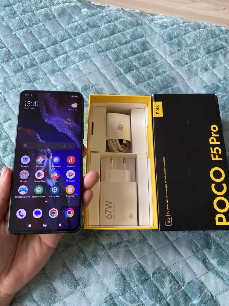 Poco F5 pro. 5G.  12/512