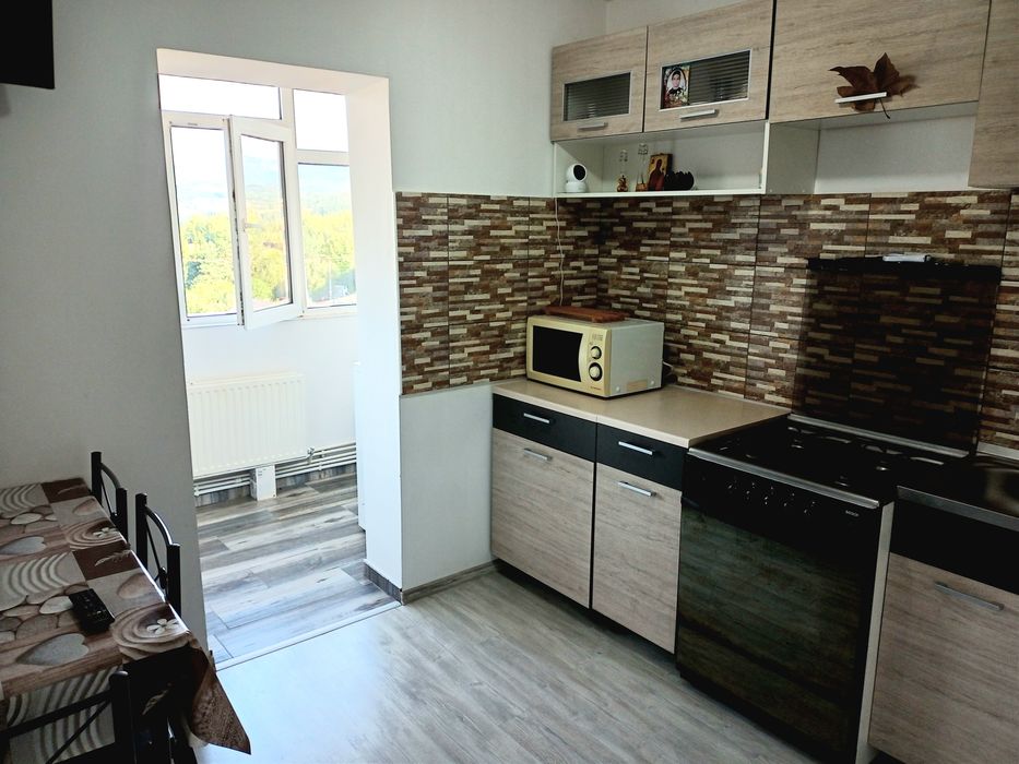 Apartament 2 Camere Decomandat De Vânzare Cartier Grui | Zona Cu Vile