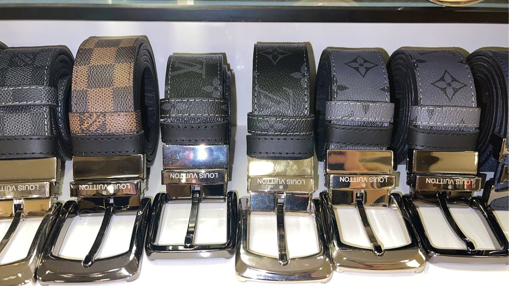 Curea LOUIS VUITTON piele naturală 100% Gravura interior,inscripții LV