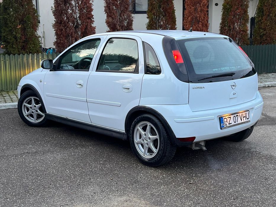 Opel Corsa C 1.0 benzină