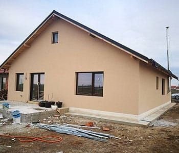 Case modulare de diferite modele si dimensiuni, din structura metalica