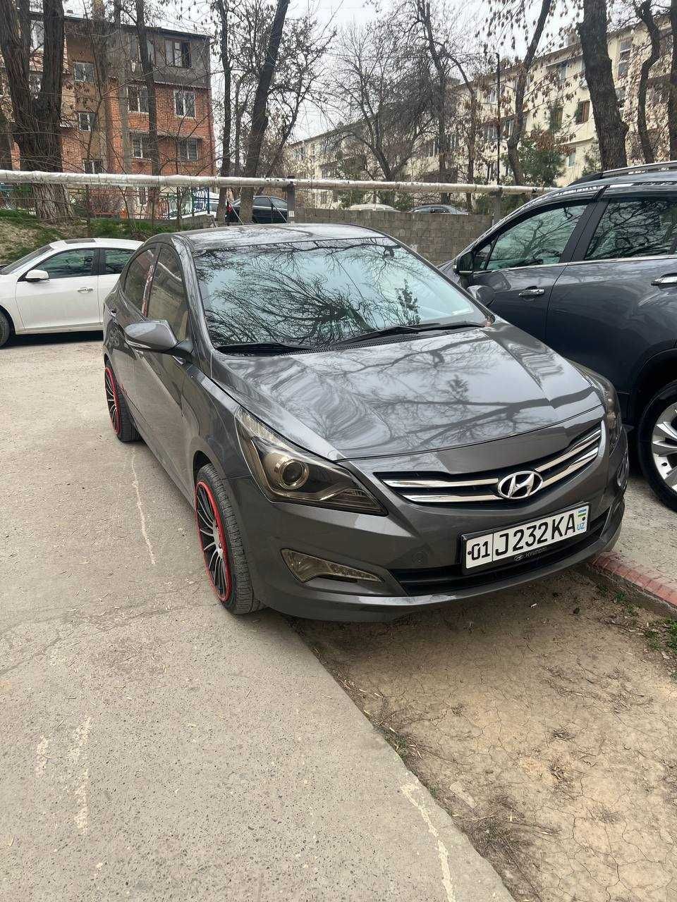 Продам Hyundai accent restayl full вариант автомат