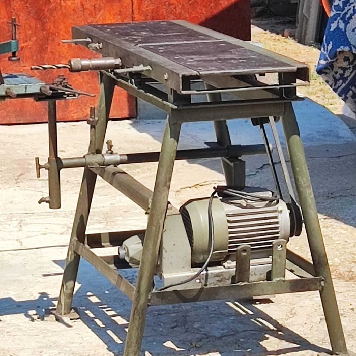 Vând Abricht - cu freser și circular