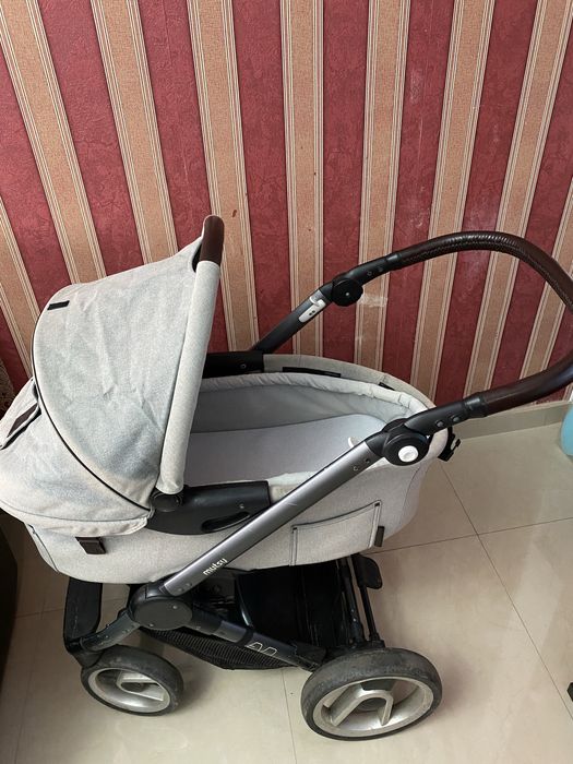 Vand carucior cu landou si scoica cu isofix