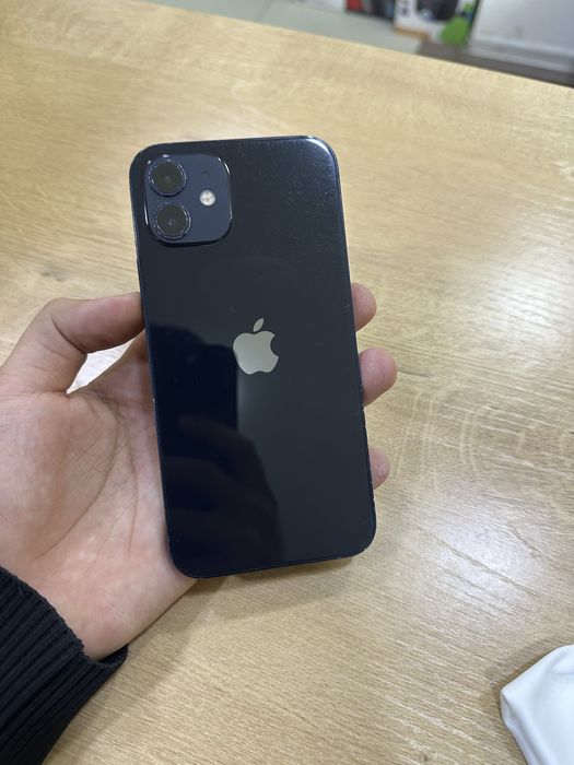 Айфон 12 64гб акб79%