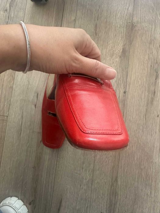 Saboți Fendi roșii vintage