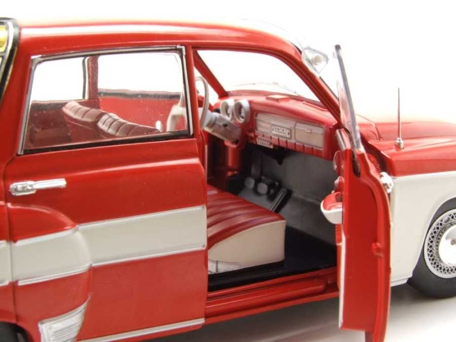Wartburg 312 Camping 1965 - мащаб 1:18 на Solido моделът е нов в кутия