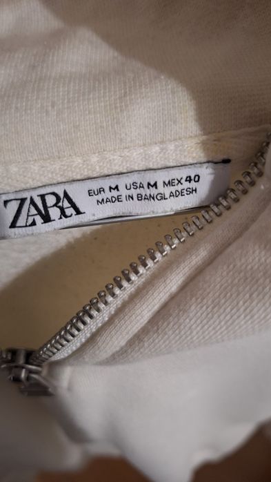 Bluza cu fermuar Zara