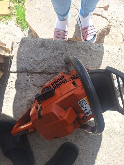 Vând Husqvarna 372 XP x-torq profesională
