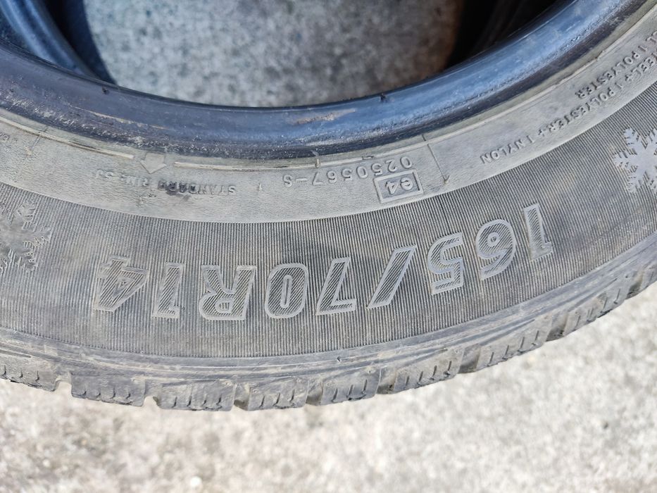 Зимни гуми 165/70r14 стар дот