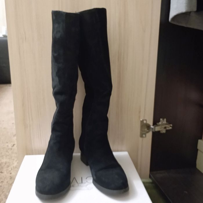 Дамски ботуши 35 номер естествен велур с естествен хастар