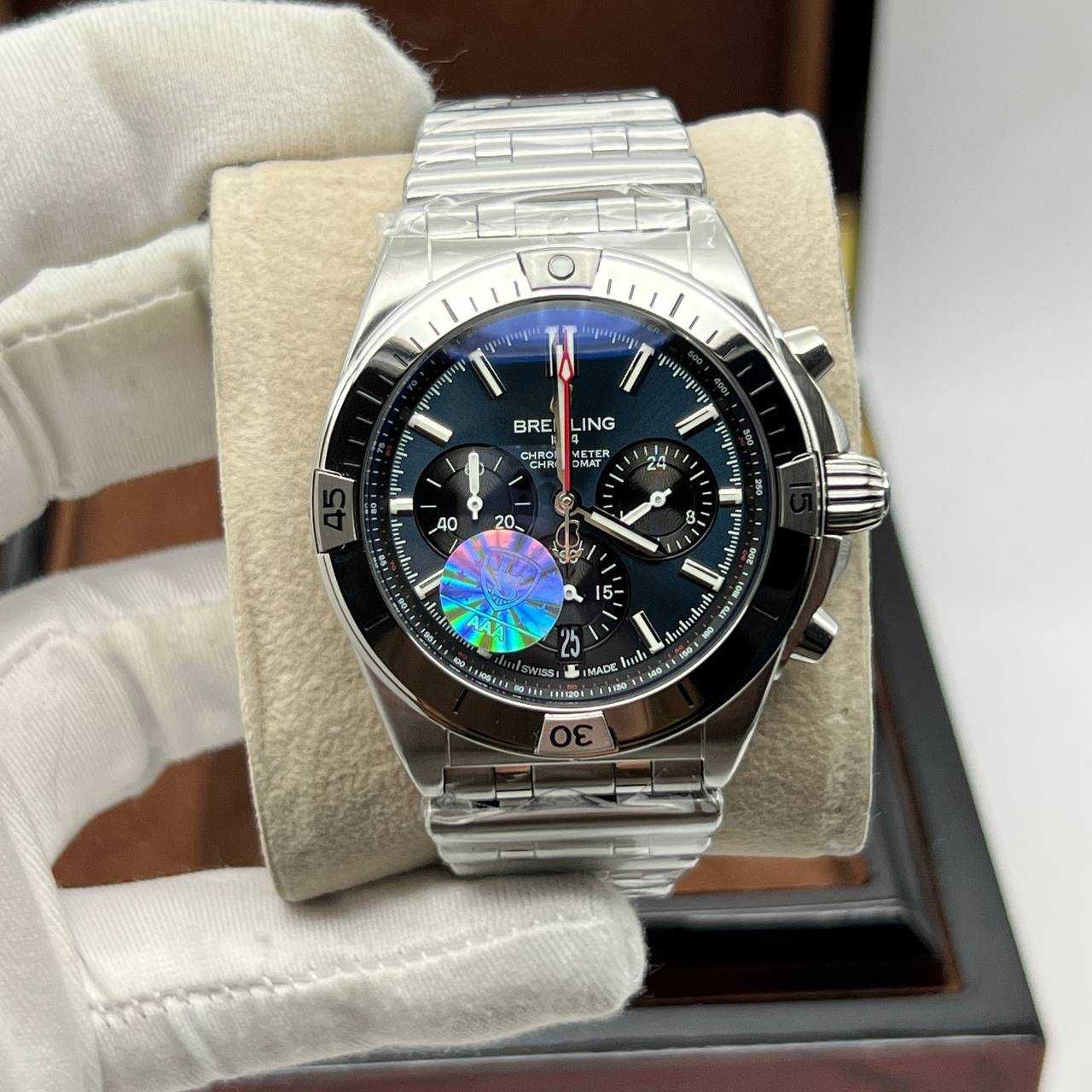 Breitling Chronomat B01 сребро
