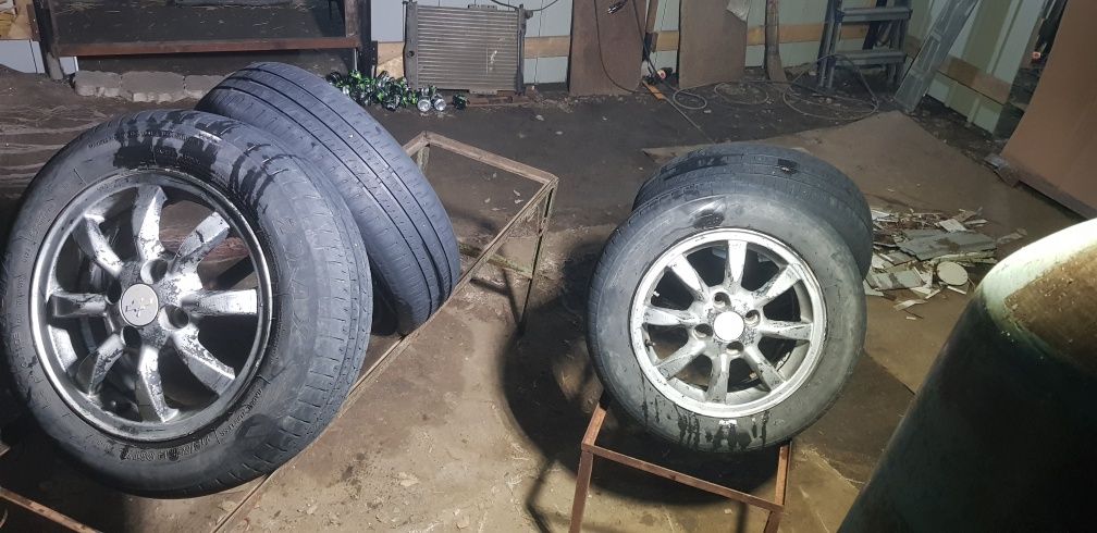 Продам Калёса в сборе