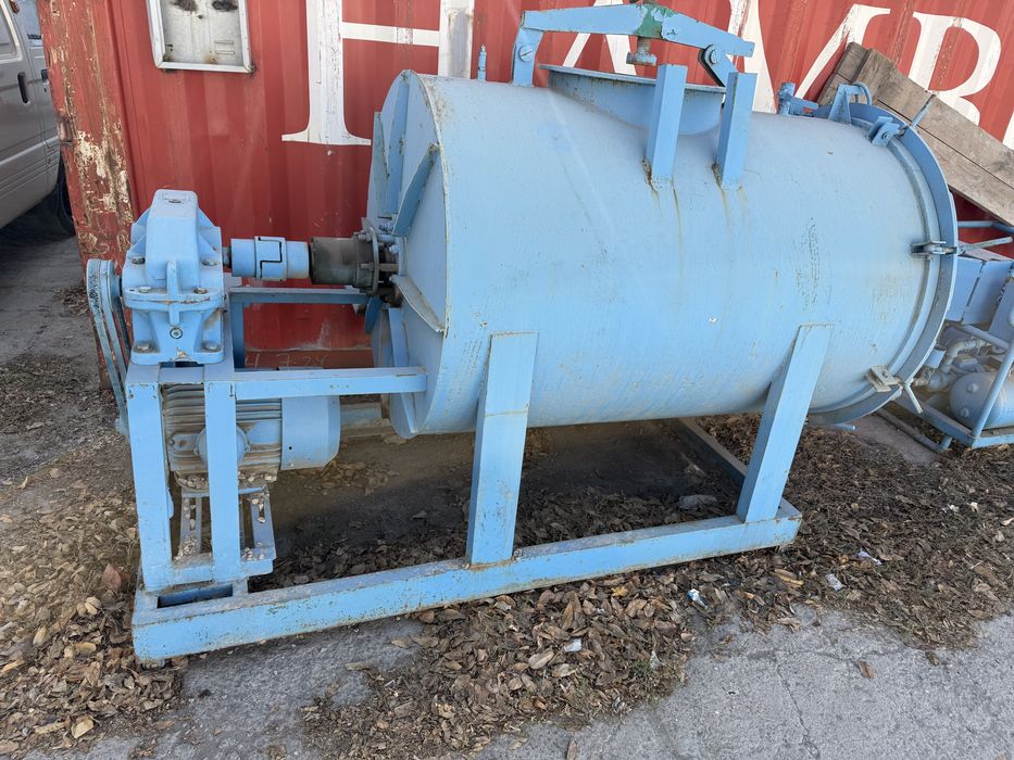 Продается Станок  для производства Шлакоблока - Кирпича