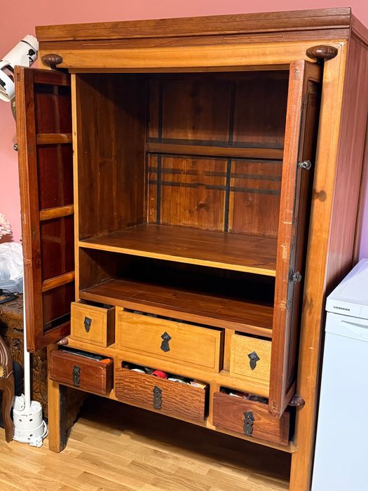 Dulap chinezesc foarte vechi din lemn de trandafir