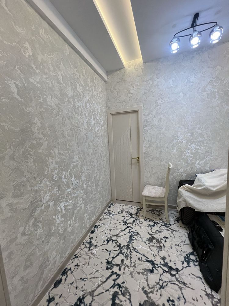 Choshtepa metro 1 bekat 2 xona ijaraga beriladi