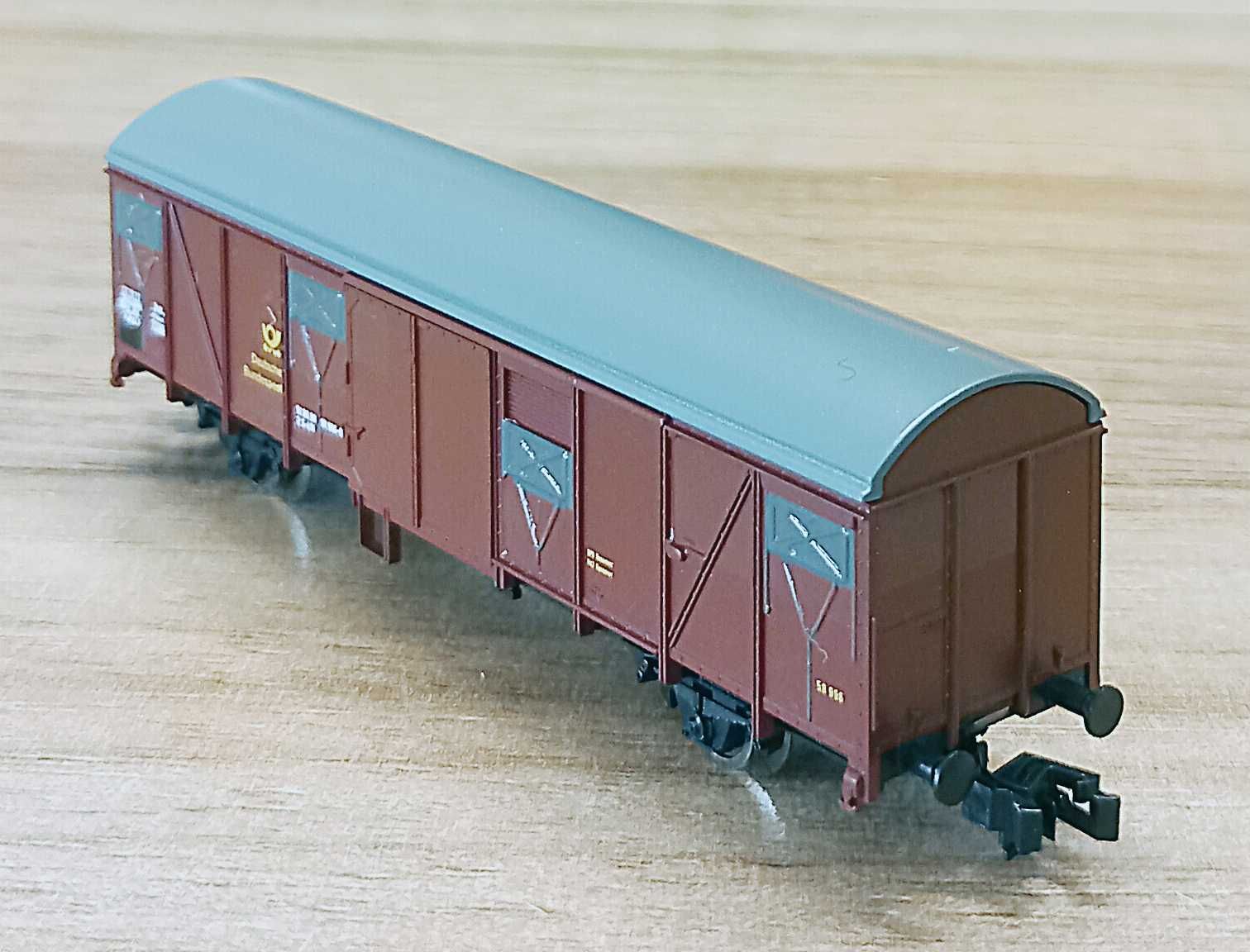 Вагони на Fleischmann 831513 - N - DB - Post - червен - чисто новиPiko