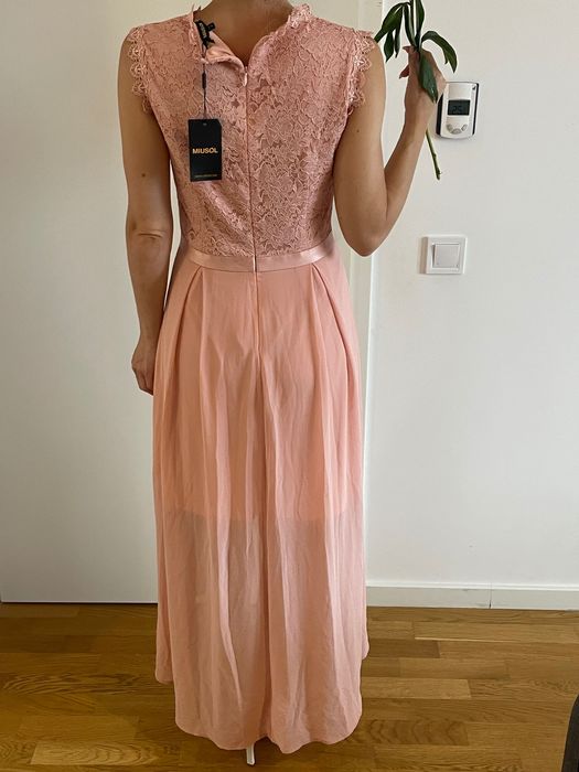 Rochie elegantă pentru fete