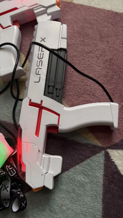 Комплект лазерни оръжия Laser X