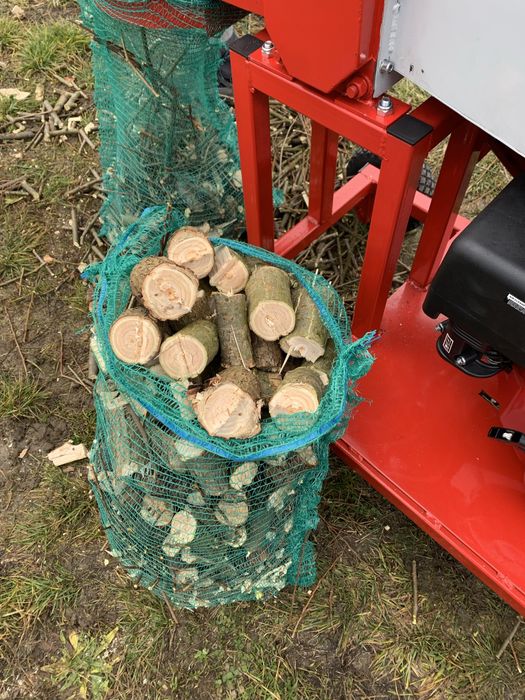 Tocator de crengi dupa tractor
