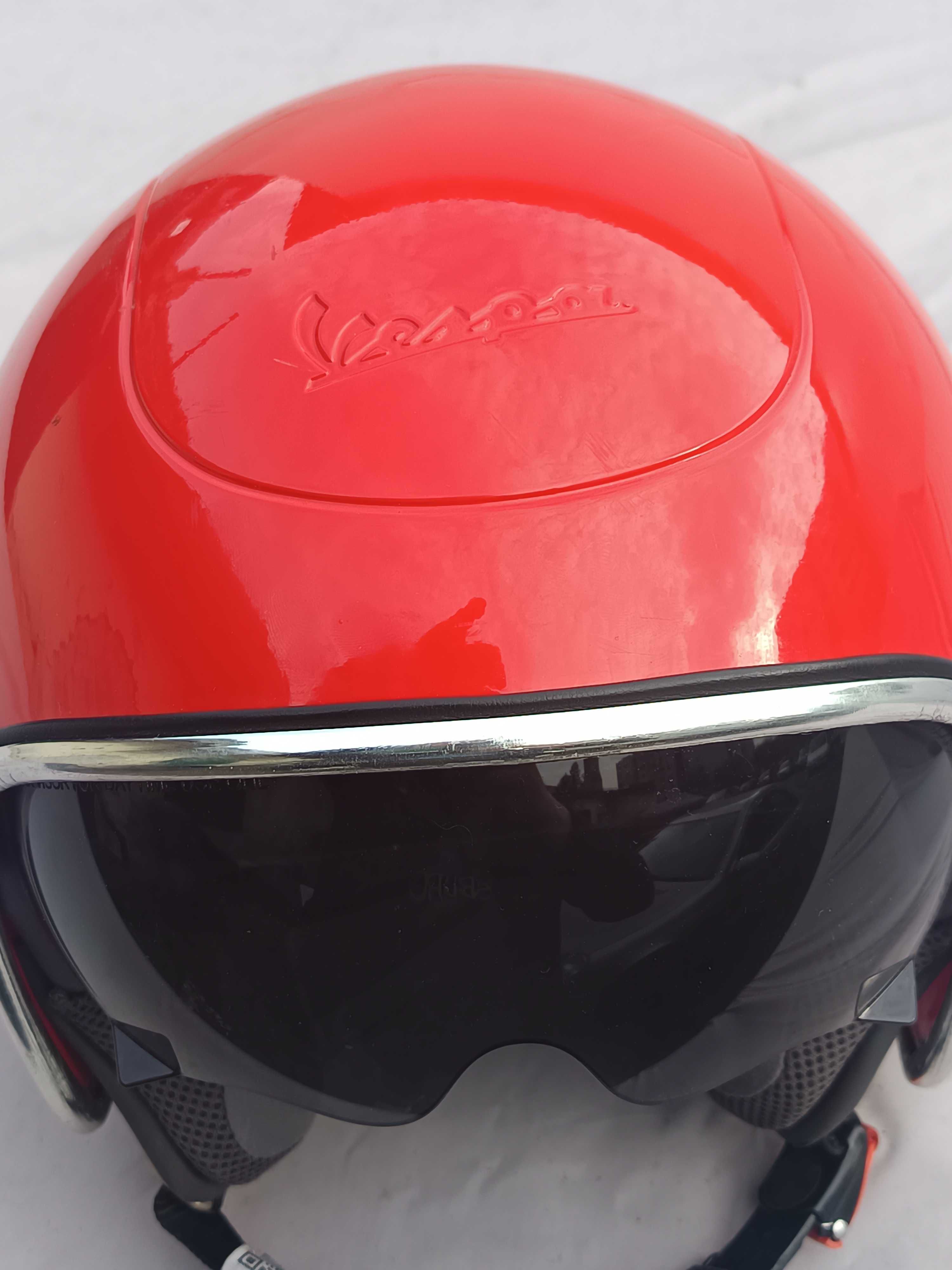 Каска за мотопед Vespa