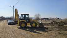 Închiriez buldoexcavator si utilaje