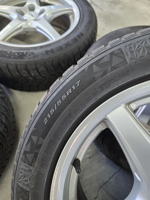 1 Брой Гума 215/55/17 Nexen 6,5mm 22dot